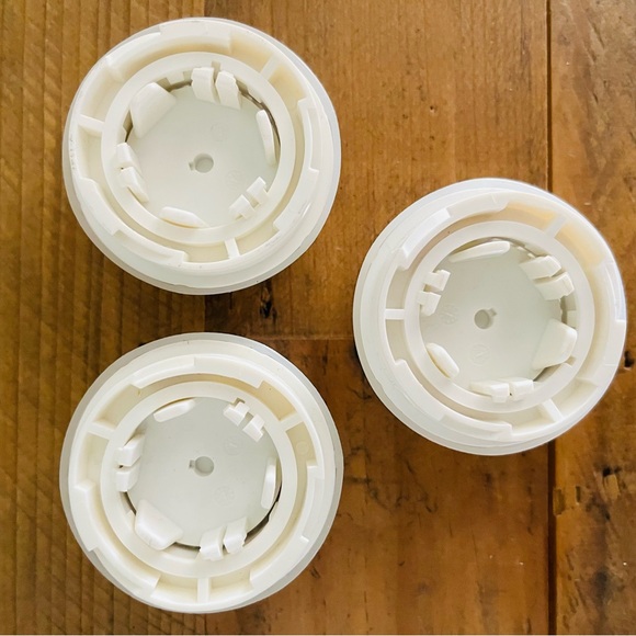 CLARISONIC MIA 2 FACIAL CLEANSING BUNDLE - Picture 10 of 16